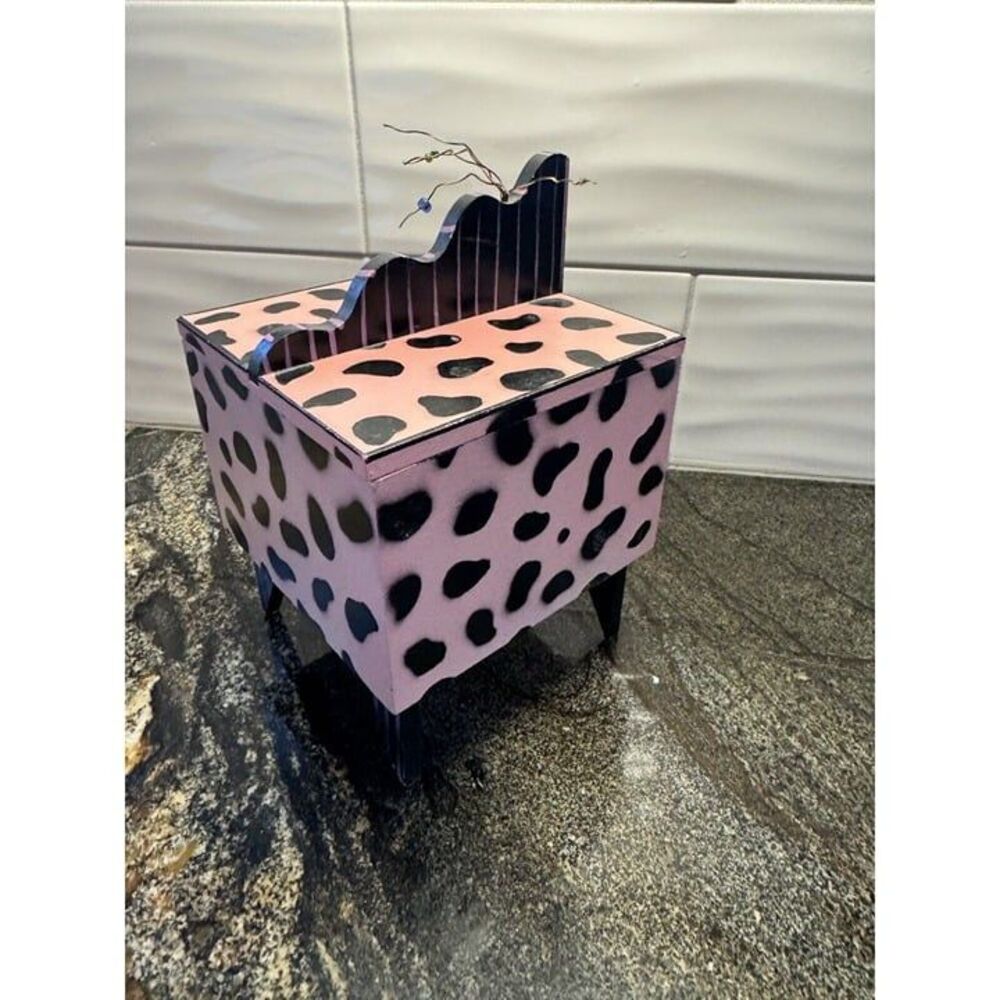 Hollis Fingold Trinket/Jewelry Box Painted Wood‎ 1990's
